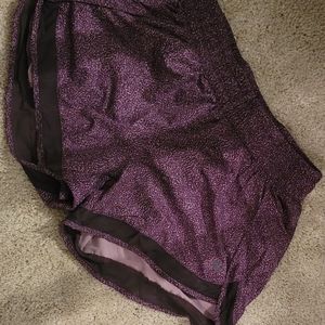 Athleta Size 6 running shorts euc w liner